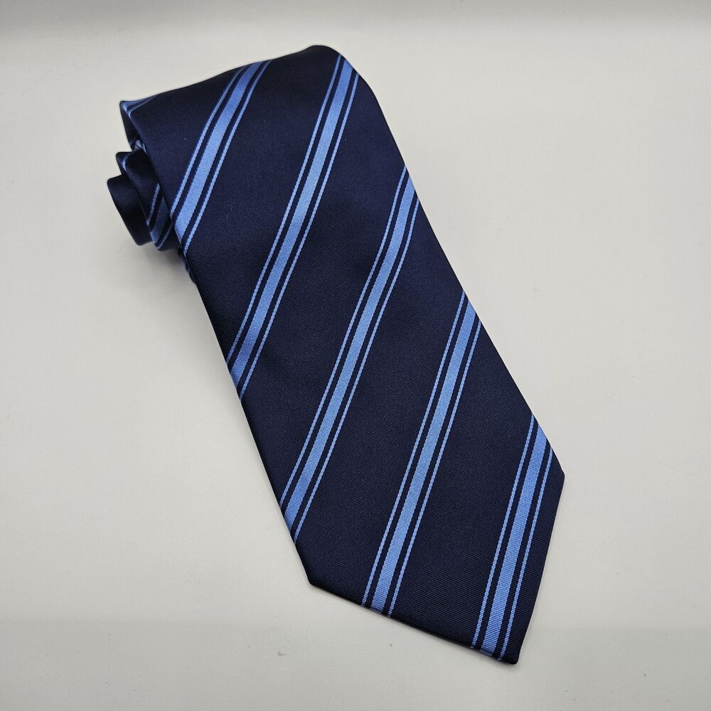 Banana Republic Blue Stripe 100% Silk Tie Career Work Wedding Repp 59x3.75" READ